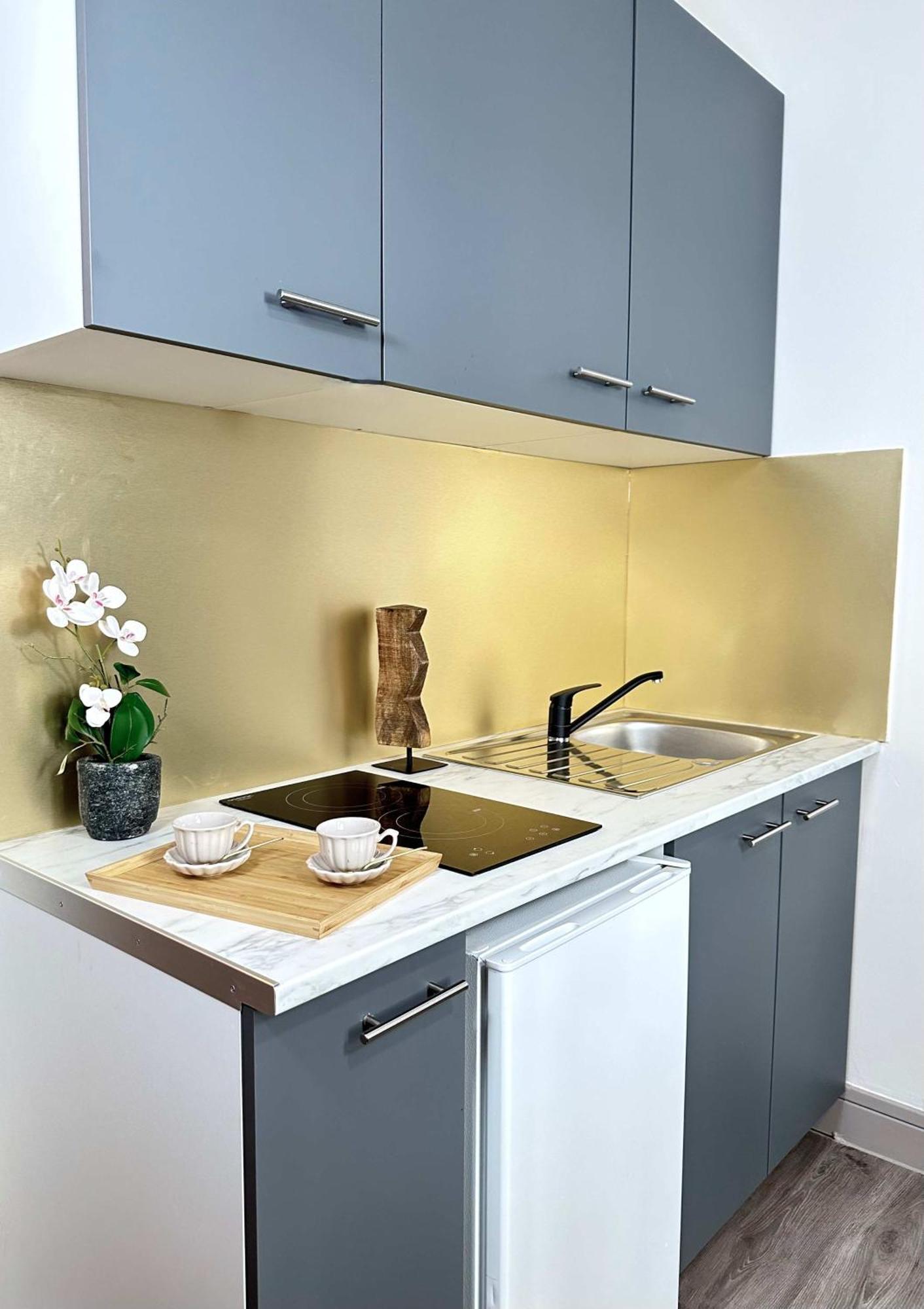 Elegant Escape Near Arc De Triomphe Apartment ปารีส ภายนอก รูปภาพ